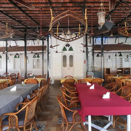 Hotel Treebo Trip La Portuguesa Candolim Exterior foto